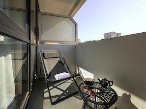 Superior Room, 1 Queen Bed with Sofa bed | Premium bedding, pillowtop beds, free minibar, in-room safe