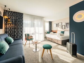 Premium bedding, pillow-top beds, free minibar, in-room safe - Mercure Paris Montparnasse Pasteur (Paris)