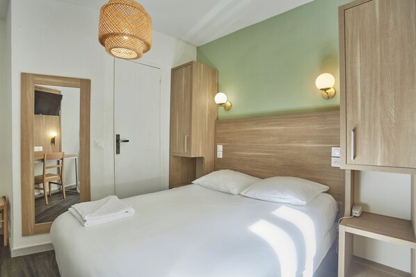 ستائر تعتيم وواي فاي مجانًا وملاءات أسرّة