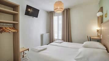 Quarto duplo | Cortinas blackout, Wi-Fi de cortesia, roupa de cama