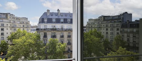 Vue sur la ville depuis l’hébergement