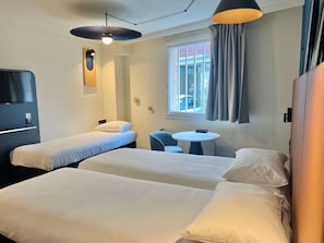 Triple Room, 1 Double Bed with Sofa bed | In-room safe, desk, soundproofing, iron/ironing board