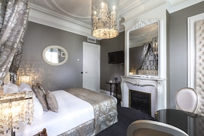 Premium bedding, minibar, in-room safe, desk