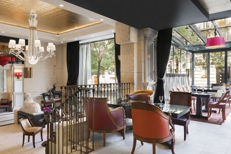 Maison Albar Hotels Le Champs Elysees - Image 7