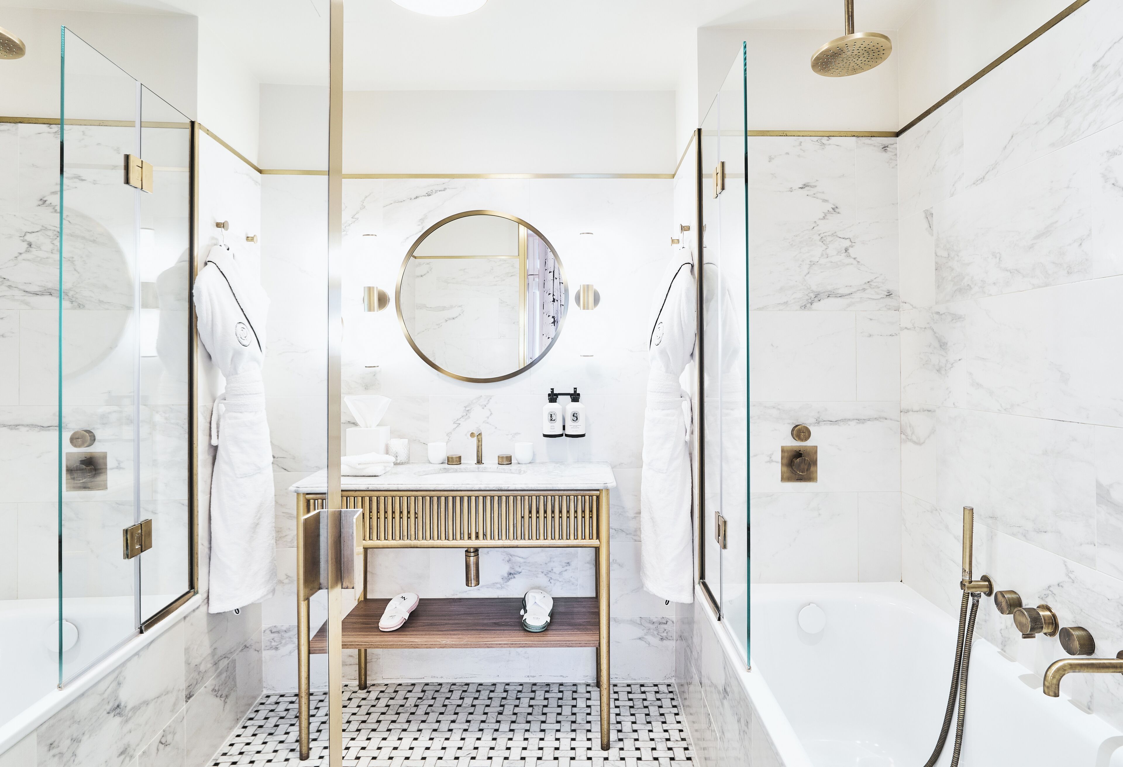 Superior Room | Egyptian cotton sheets, premium bedding, minibar, in-room safe