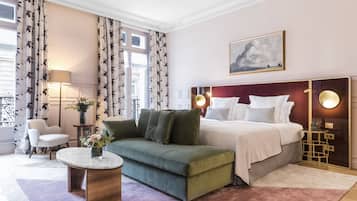 Egyptian cotton sheets, premium bedding, minibar, in-room safe