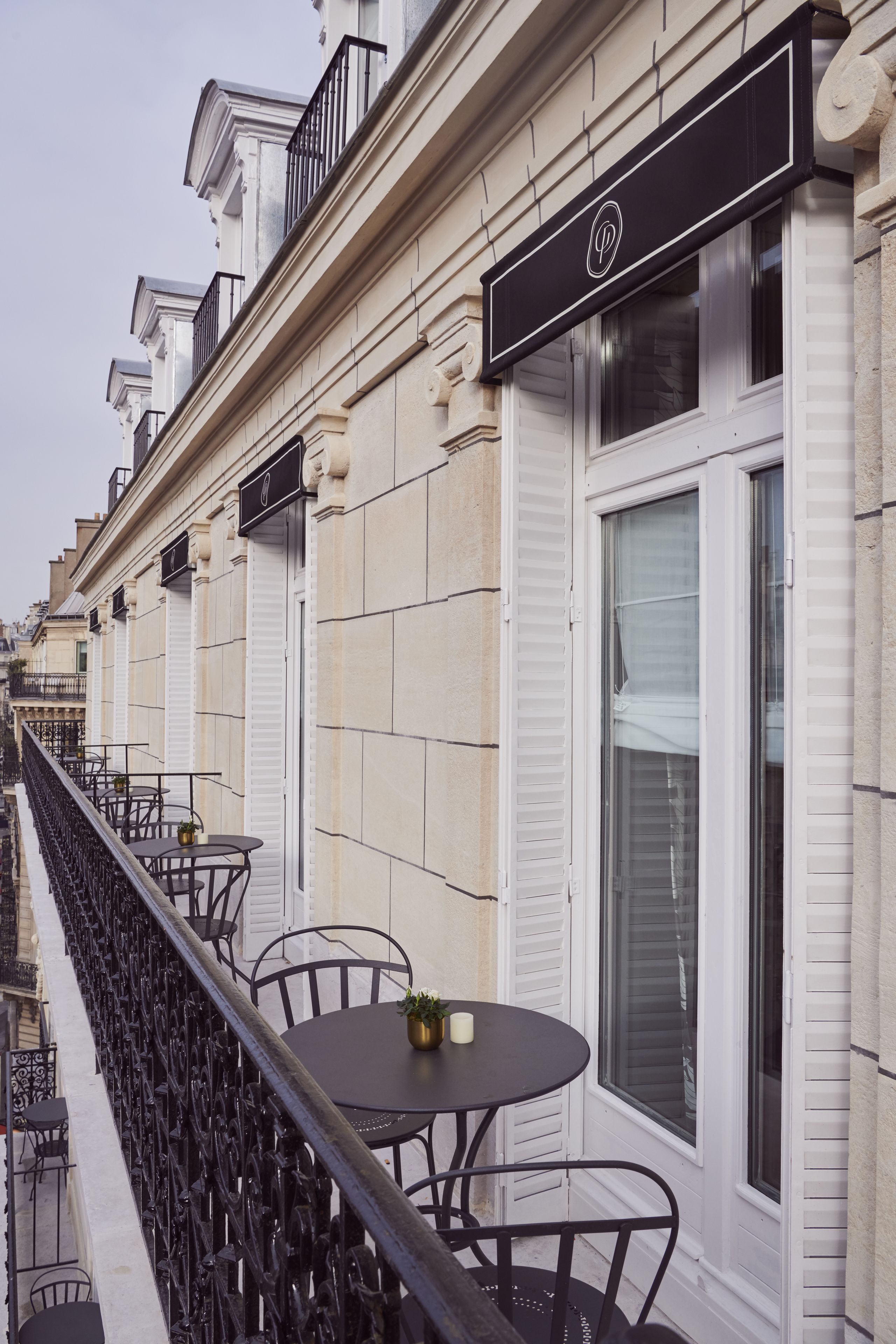 egyptian cotton sheets, premium bedding, minibar, in-room safe