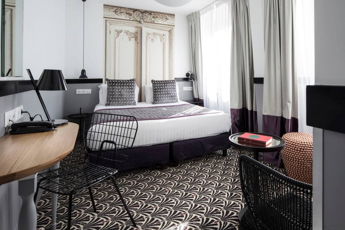 Superior Double Room - Complimentary soft minibar,courtesy tray, Chromecast and digital press | Premium bedding, minibar, in-room safe, desk