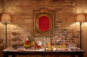 Daily buffet breakfast (EUR 17 per person)