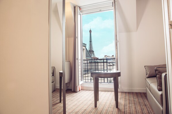 Junior Suite, Eiffel tower view | View from room