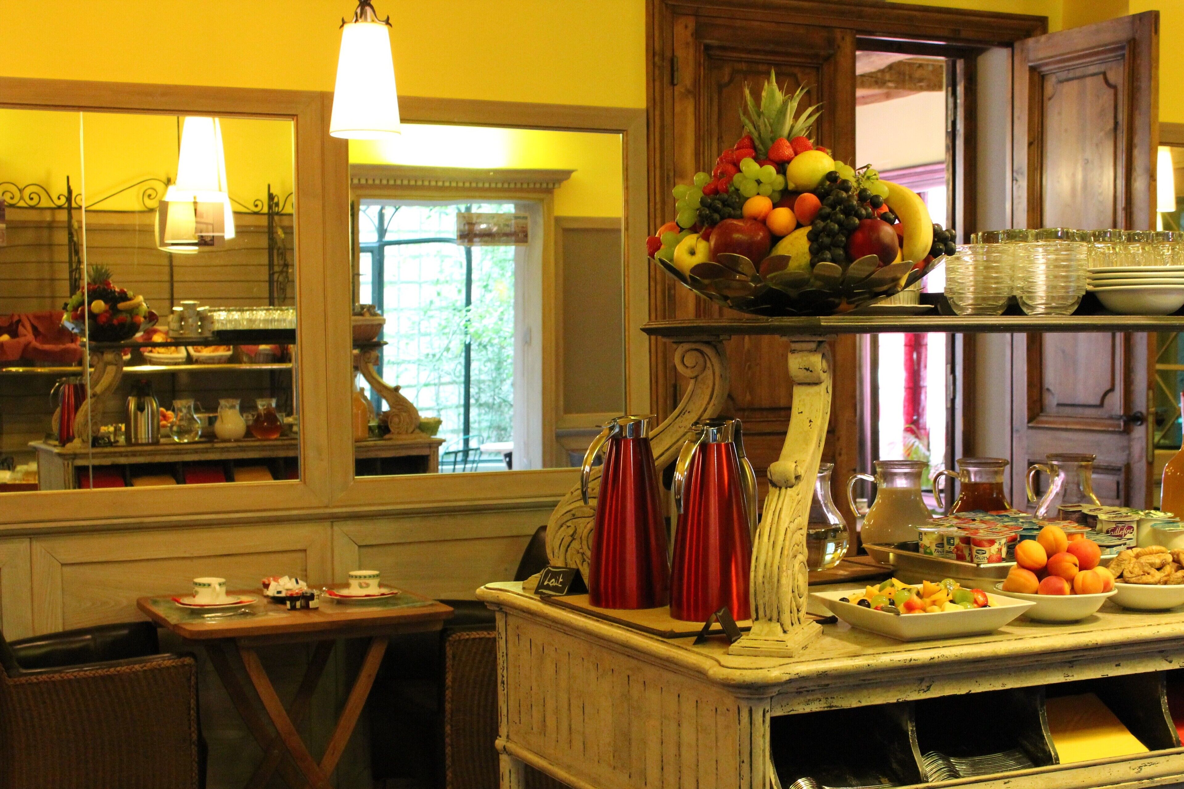 daily buffet breakfast (eur 19 per person)