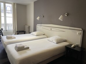 Superior Double Room | Premium bedding, desk, iron/ironing board, free WiFi