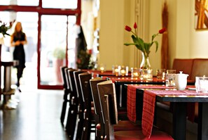 Dining - Air in Berlin Hotel (Berlin)