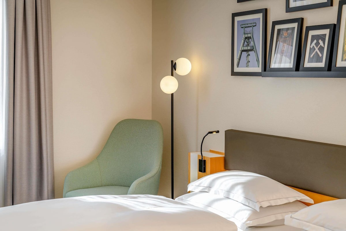 Privilege, Double Room, 1 Double Bed | Premium bedding, desk, laptop workspace, blackout drapes