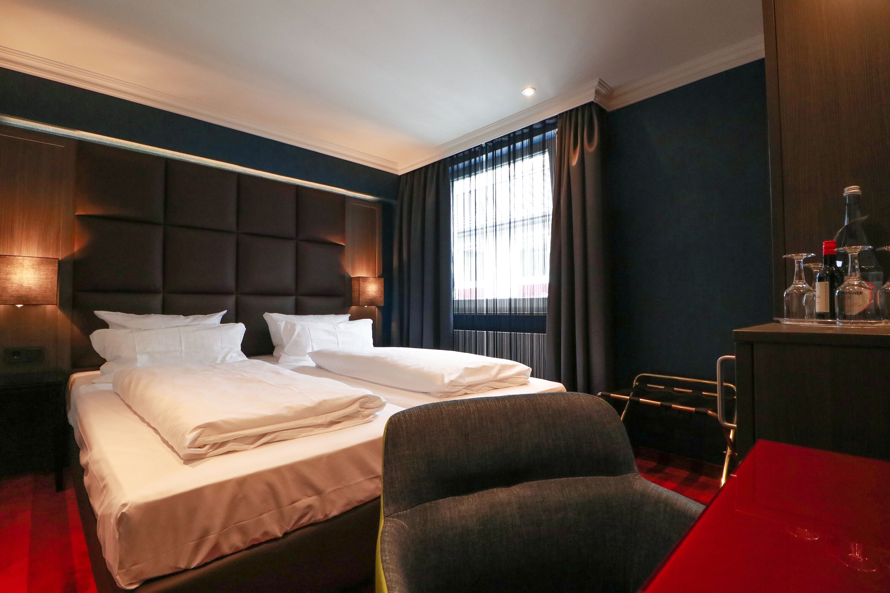 standard double room | hypo-allergenic bedding, in-room safe, individually furnished, desk