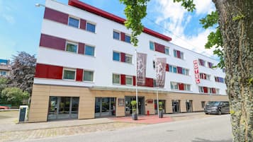 Fachada de la propiedad