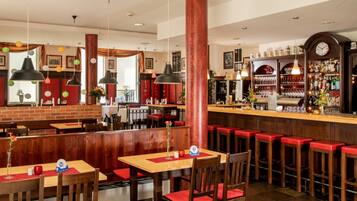 Bar (in der Unterkunft)