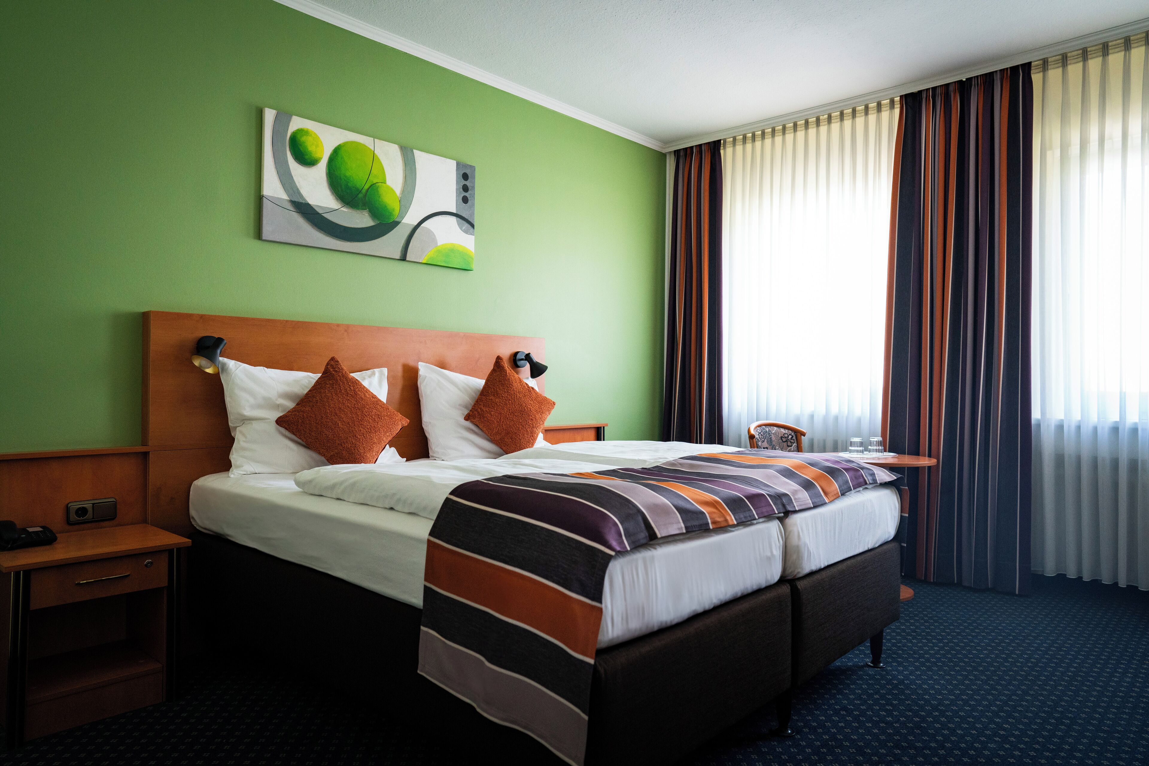 standard double room | premium bedding, pillow-top beds, in-room safe, desk