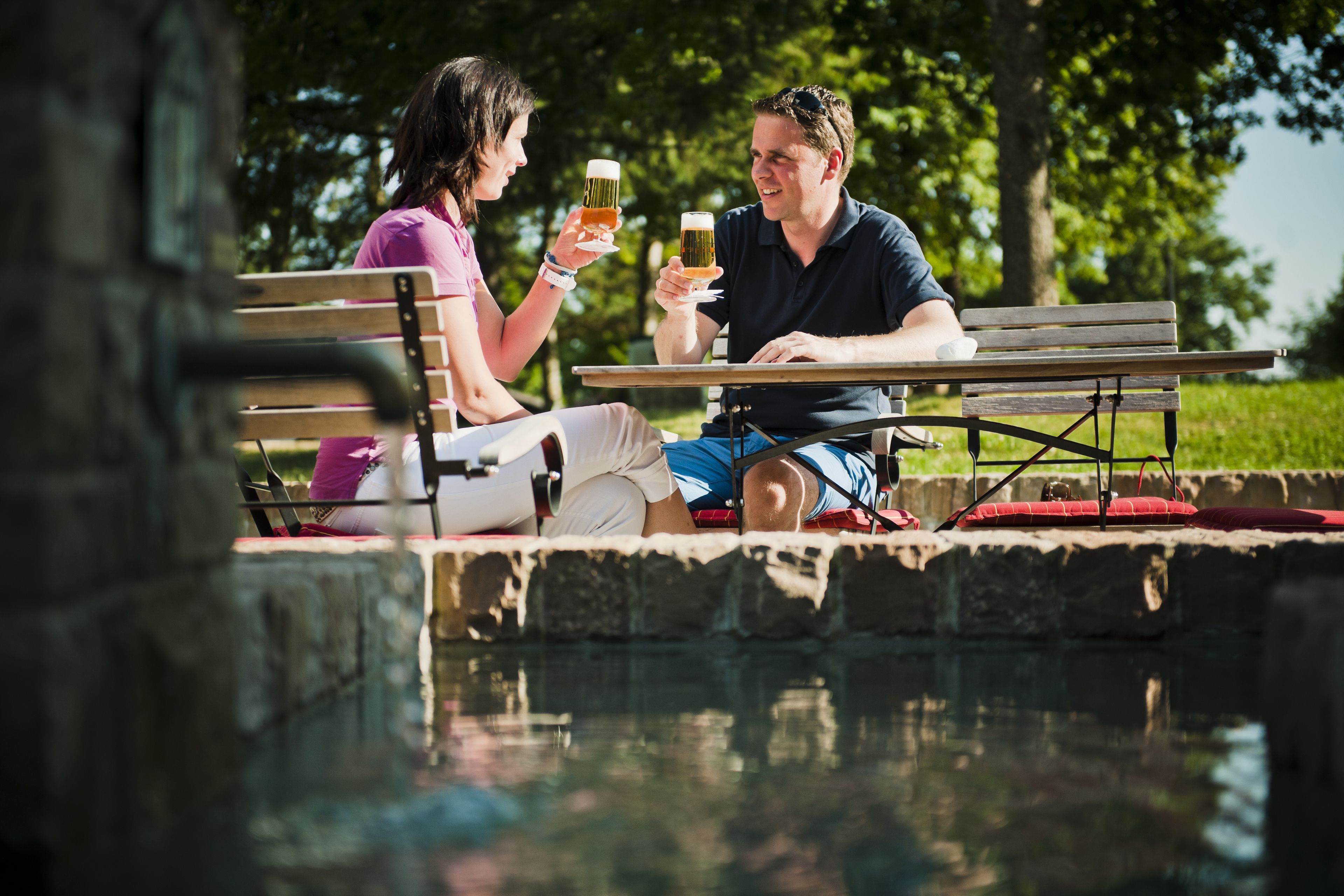 2 restaurants, breakfast, lunch, dinner served; international cuisine