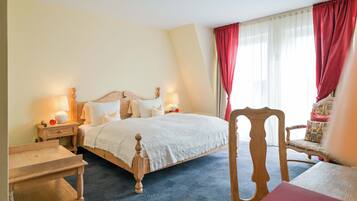 Habitación doble | Ropa de cama hipoalergénica, minibar, caja fuerte