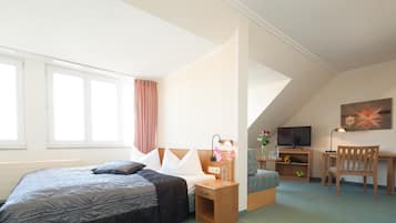 Family Room | Minibar, in-room safe, cribs/infant beds, rollaway beds