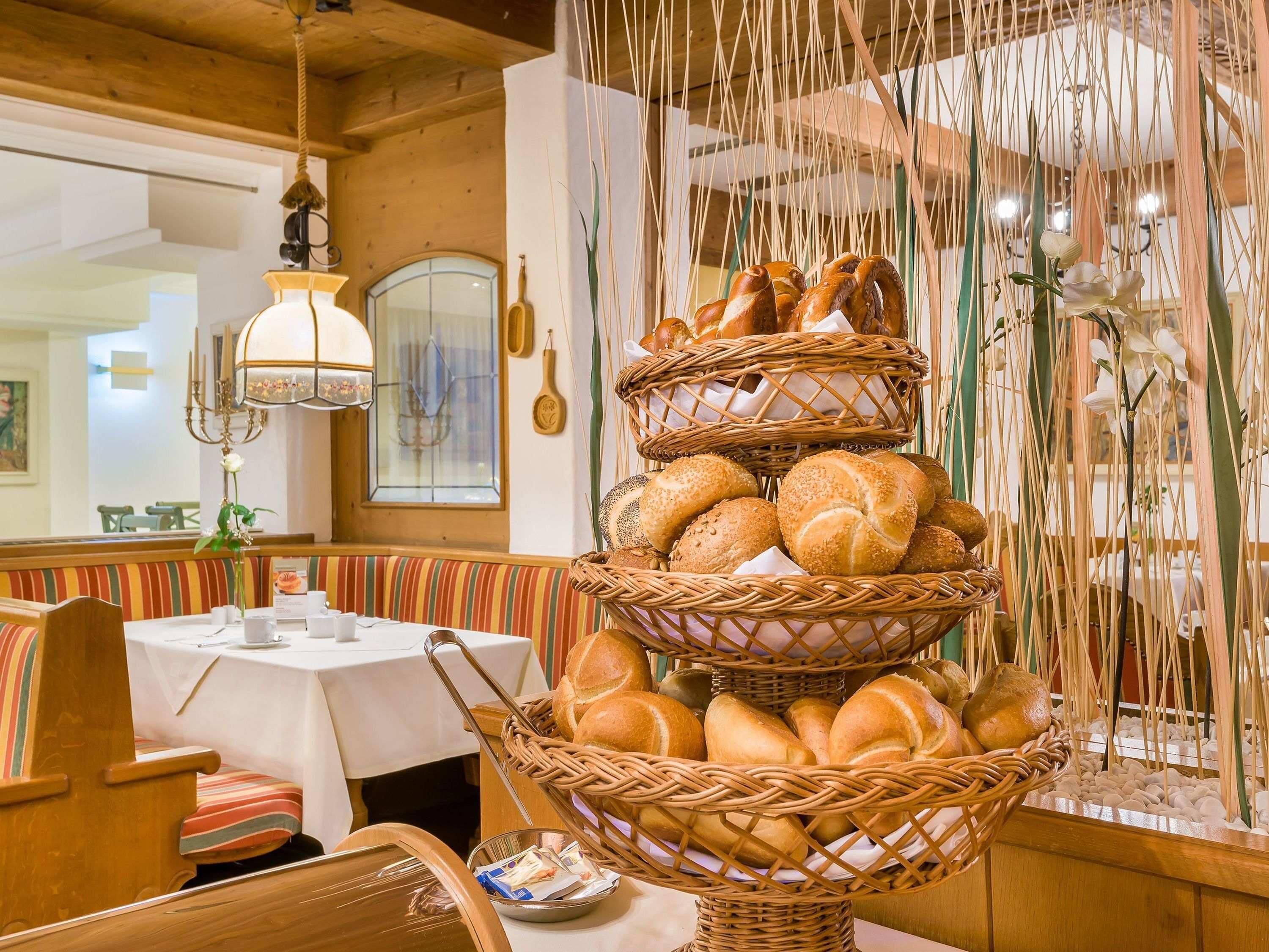 Daily buffet breakfast for a fee