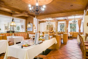 Daily buffet breakfast (EUR 14 per person)