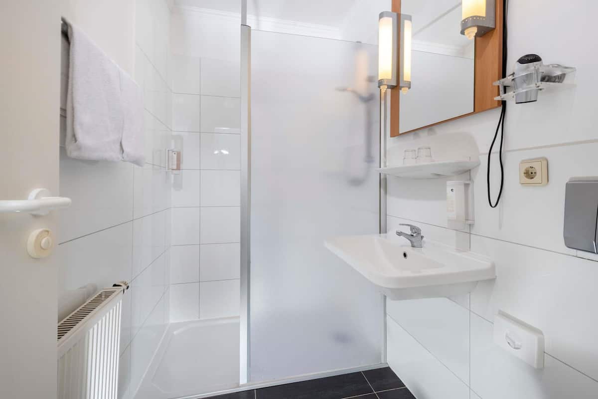 In-room safe, desk, soundproofing, iron/ironing board