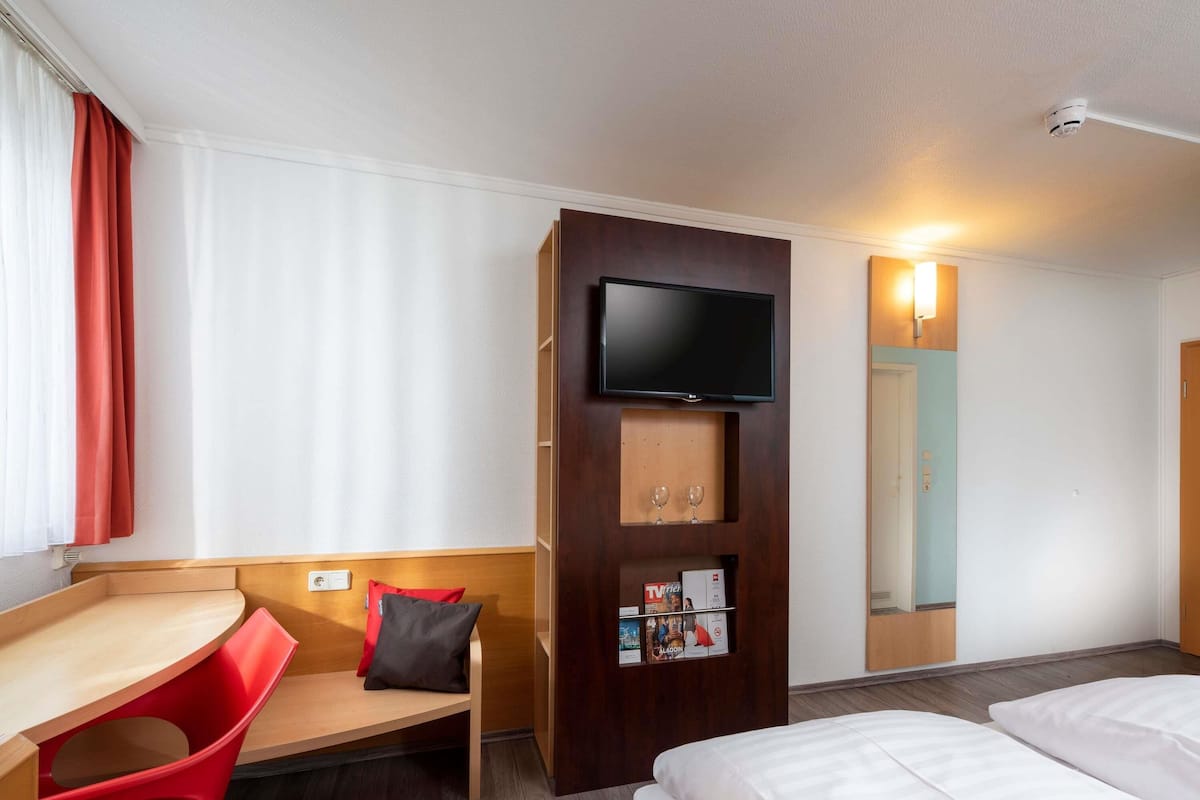 Standard Room, Multiple Beds, Accessible | In-room safe, desk, soundproofing, iron/ironing board