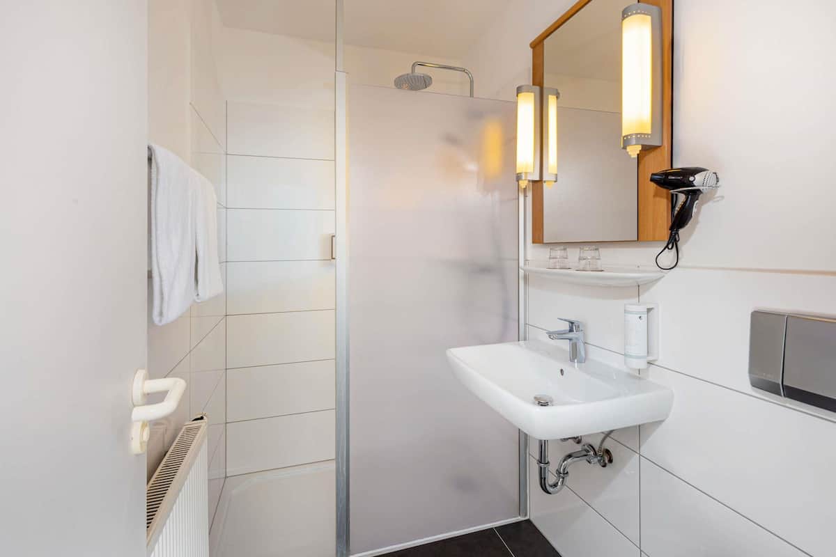 In-room safe, desk, soundproofing, iron/ironing board