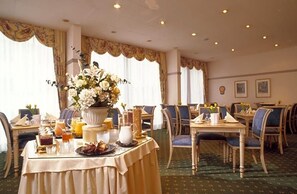 Dining - Hotel Ambiente (Munich)