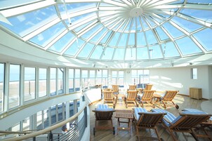 Sauna, baño turco, aromaterapia, masajes con piedras calientes 