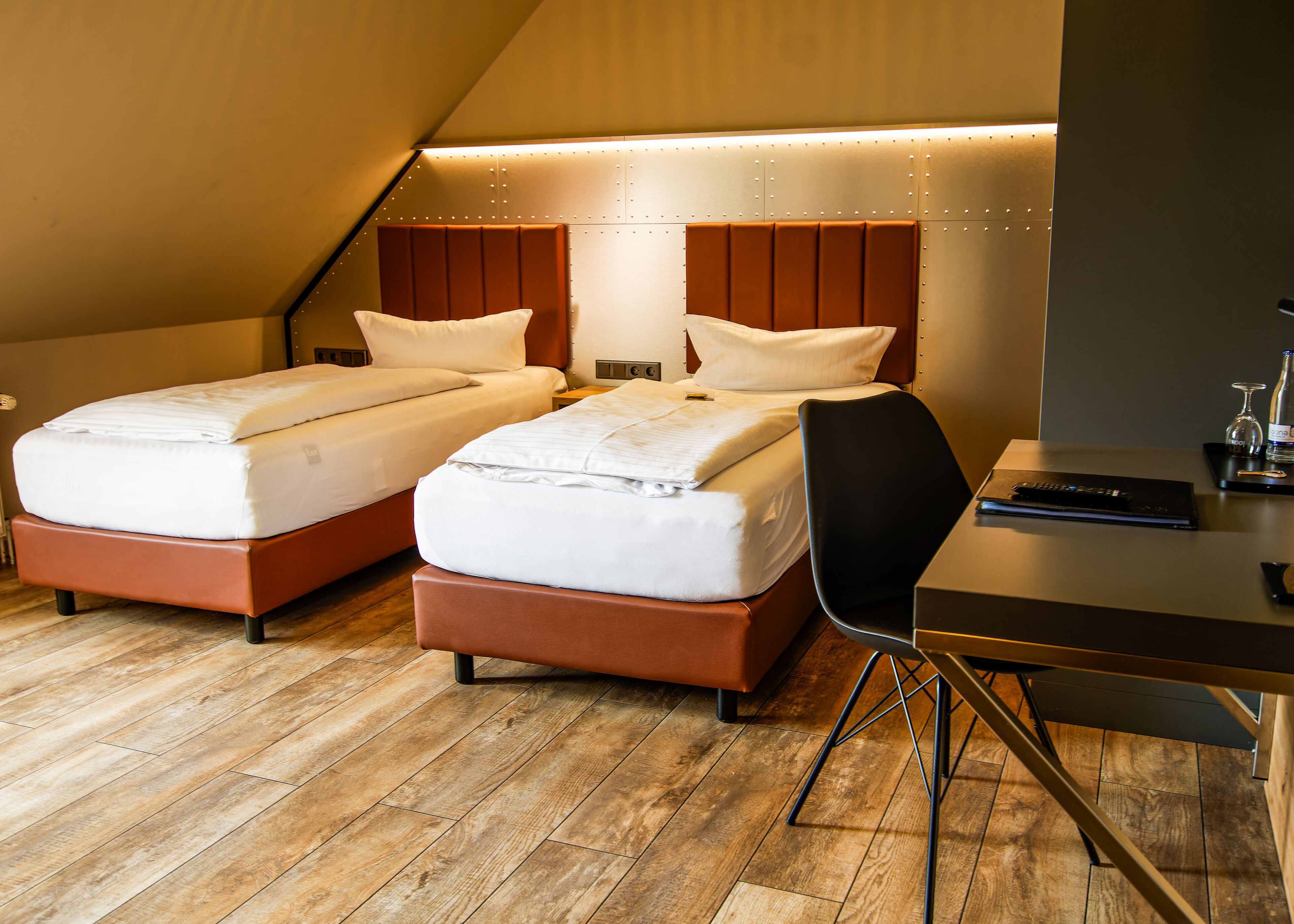 standard room | hypo-allergenic bedding, blackout curtains, iron/ironing board