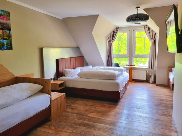 Allergitestet sengetøy, blendingsgardiner og strykejern/-brett