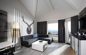 Comfort Apartment | Minibar, in-room safe, blackout drapes, soundproofing - Dorint Resort Winterberg Sauerland (Winterberg)