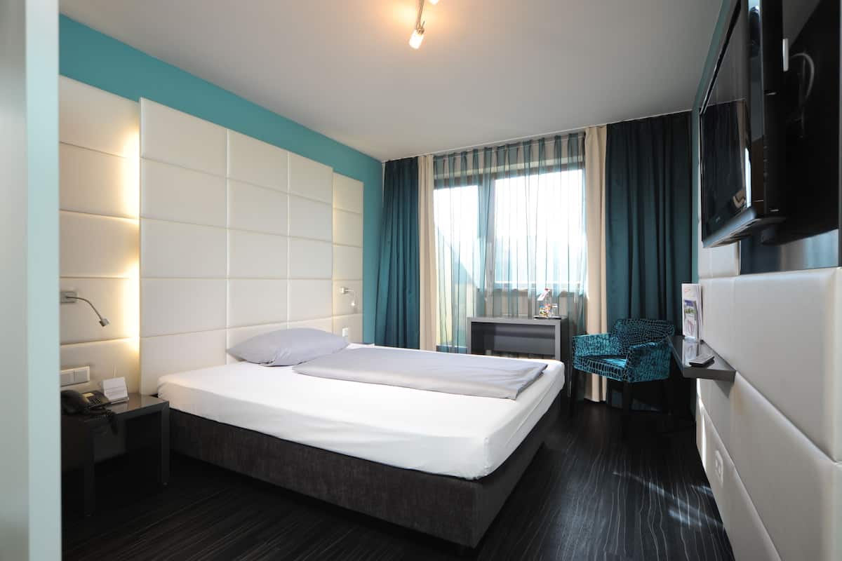 1 chambre, literie de qualité supérieure, bureau