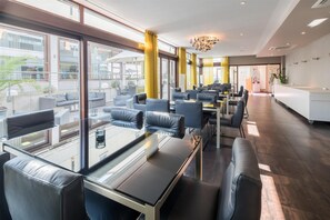 Daily buffet breakfast (EUR 14.90 per person)