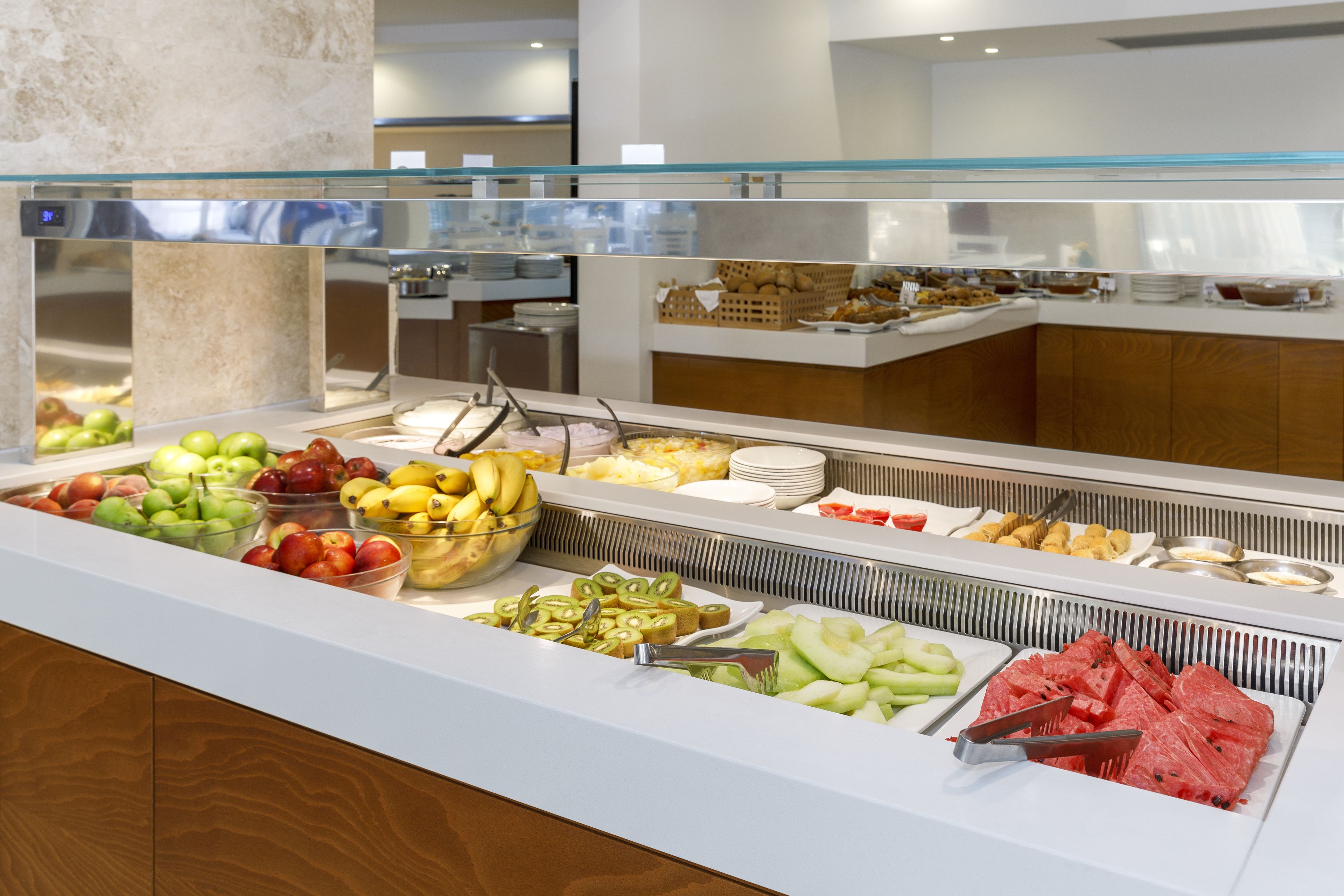 breakfast, lunch and dinner served