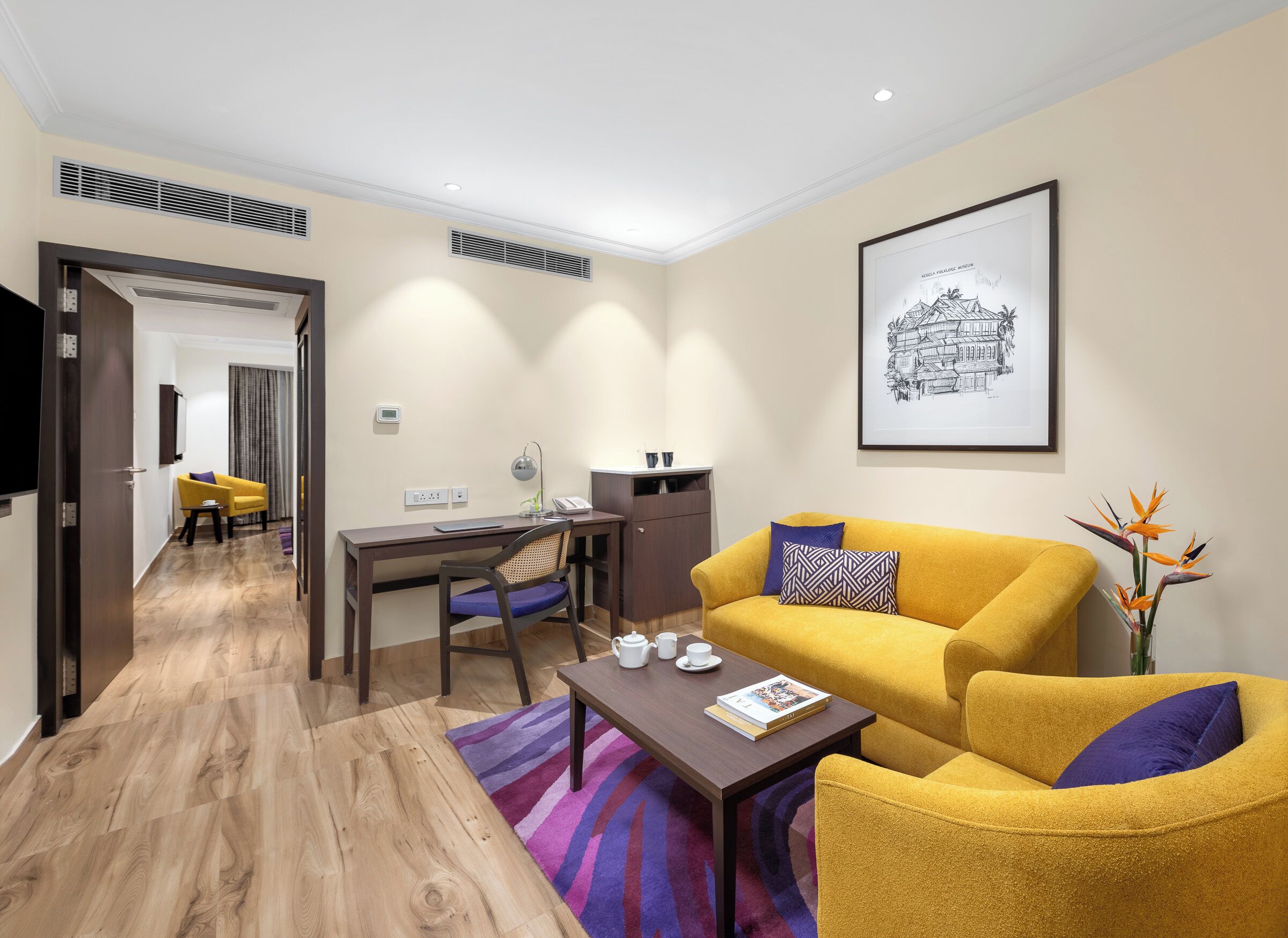 premium suite | living area | tv, pay films