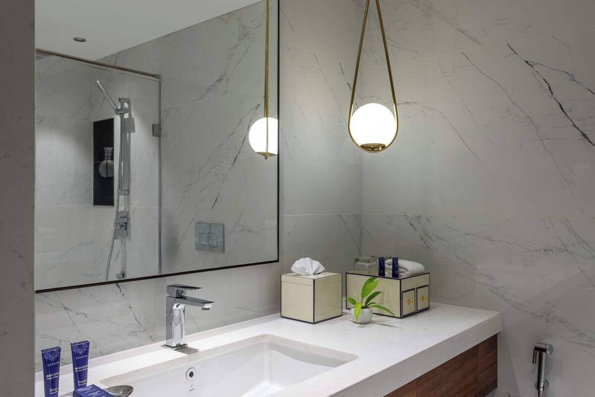 shower, free toiletries, hair dryer, bathrobes