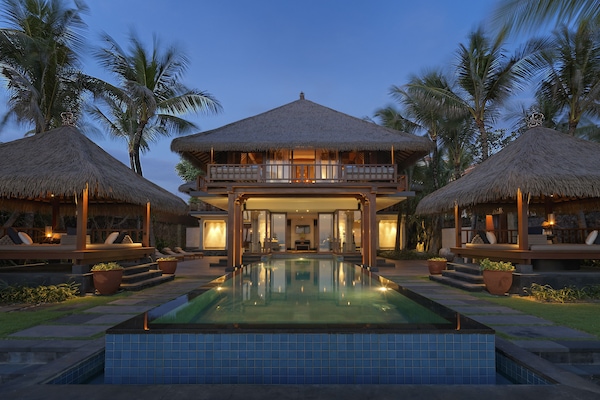 The Beach House | Exterior