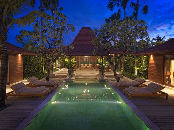 Club Villa, 2 Bedrooms (Joglo Pool) | Private pool