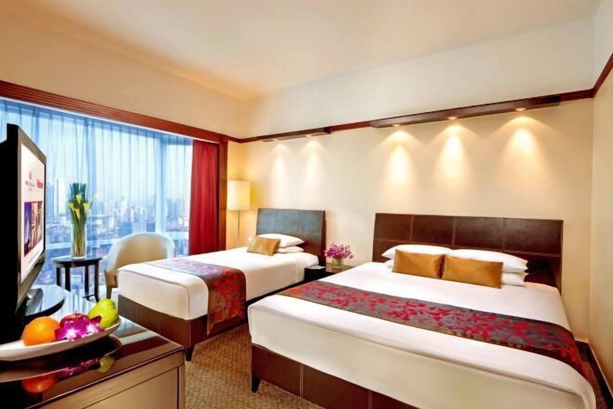 1 bedroom, in-room safe, desk, blackout drapes