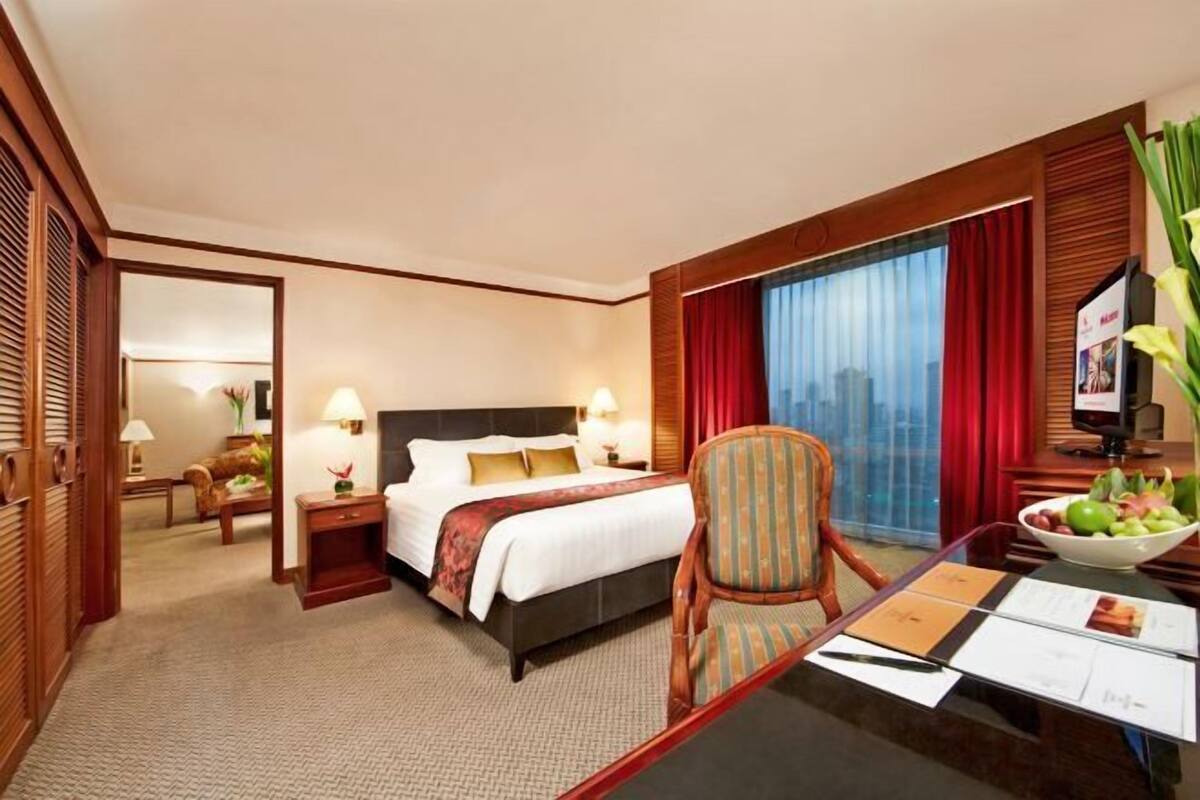 1 bedroom, in-room safe, desk, blackout drapes