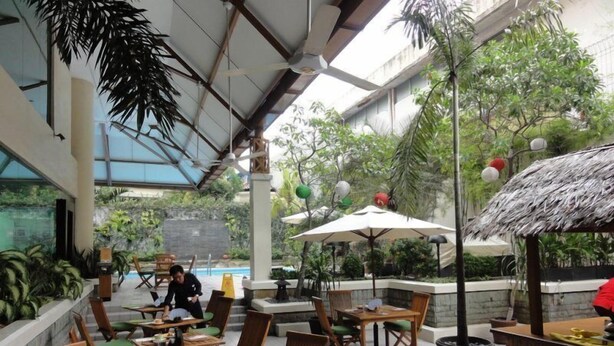 Unclassified image, 1 of 51, button - Ibis Jakarta Tamarin (Jakarta)
