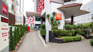 Unclassified image, 3 of 51, button - Ibis Jakarta Tamarin (Jakarta)