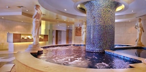 Body treatments, facials, massage/treatment rooms, massages