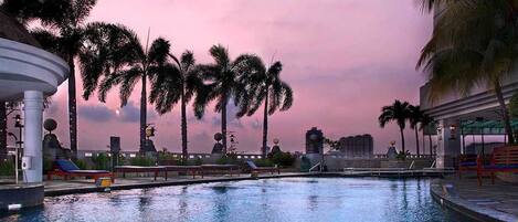 Outdoor pool, pool loungers