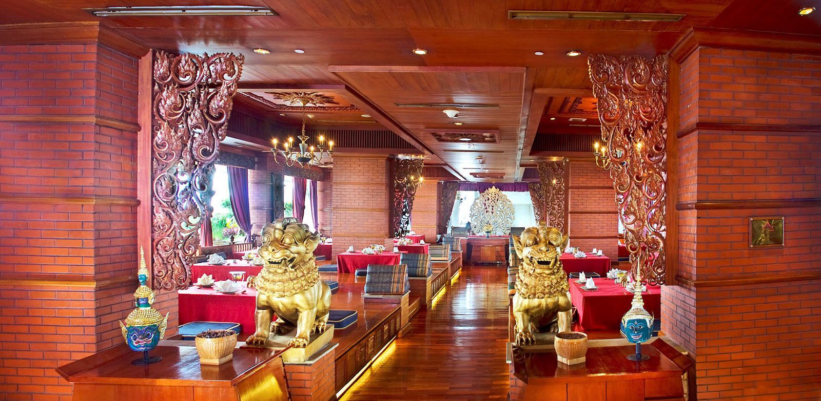 3 restoran, melayani sarapan 