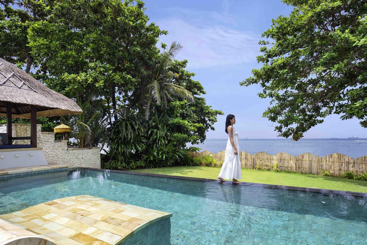 Villa, 2 Bedrooms, Beachfront | 1 bedroom, down duvets, in-room safe, desk